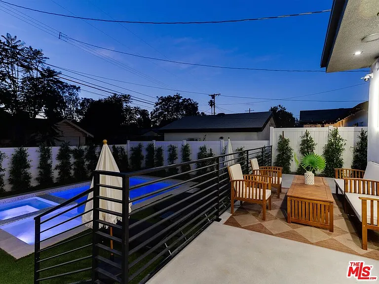5929 Hesperia Ave — Photo 65