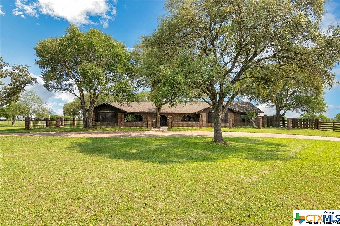 1488 E Us Highway 90, Waelder, TX 78959 Zillow