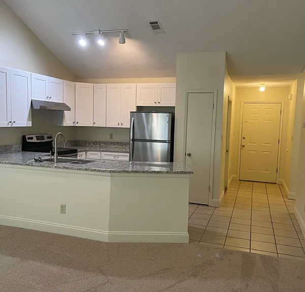 3027 Yorktown Cir — Photo 14