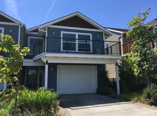 1025 Wasco St #2, Hood River, OR 97031
