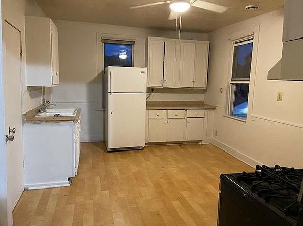 2016 S 25th St