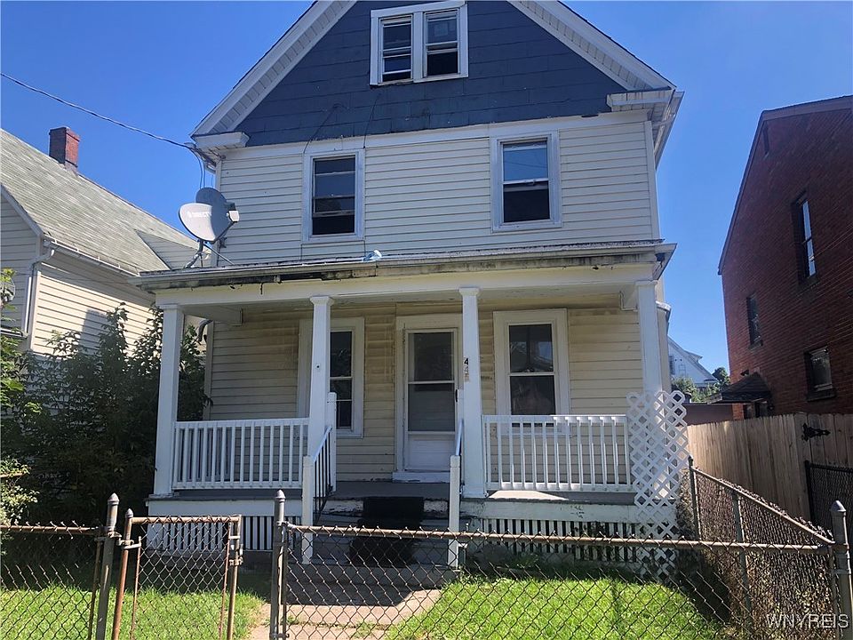 1st image of 445 18th St