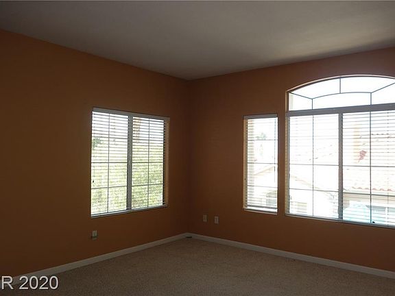 3rd image of 104 Topsail Dr