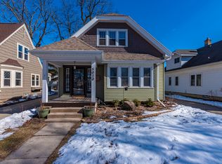 5020 N Elkhart Ave, Whitefish Bay, WI 53217