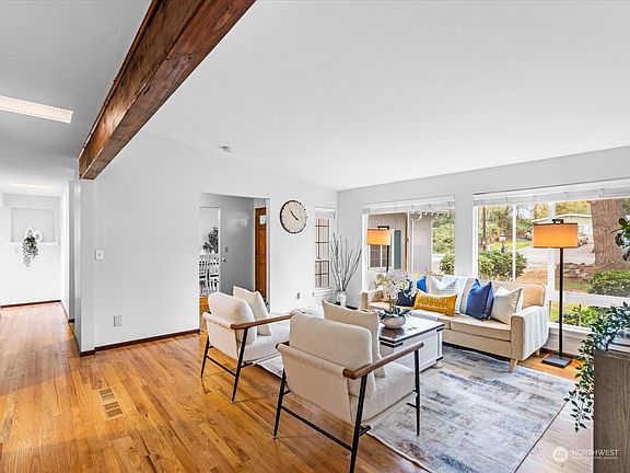 5th image of 16724 20th Avenue W