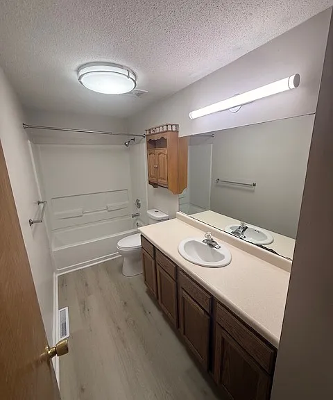 400 S Main St #1 — Photo 7
