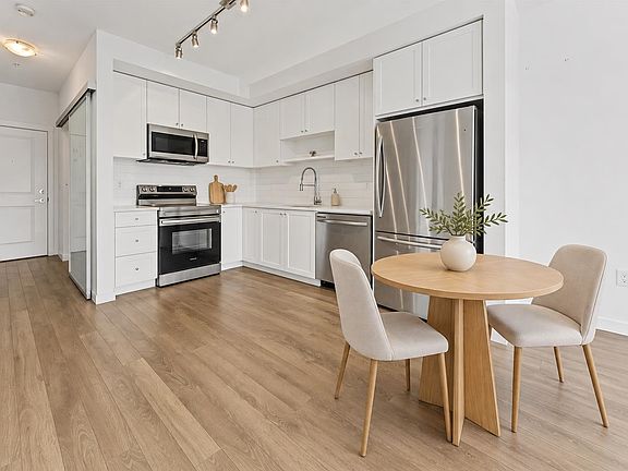 5th image of 13623 81a Ave #402