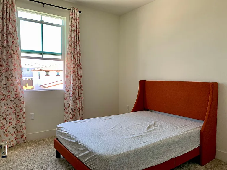 2050 Brighton Dr — Photo 10