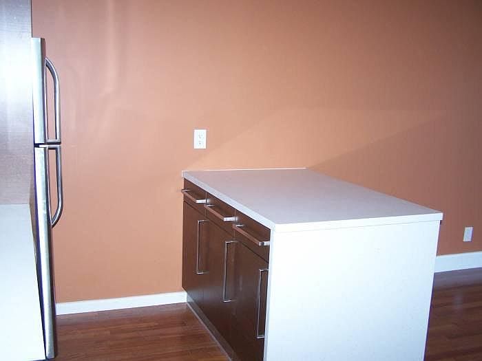 Kitchen Island/Bar