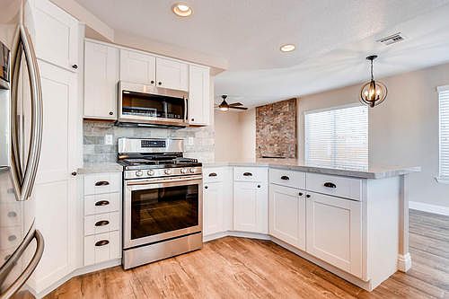 5th image of 8308 Shore Breeze Dr