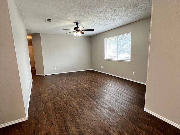 3rd image of 4425 Hulen Cir W