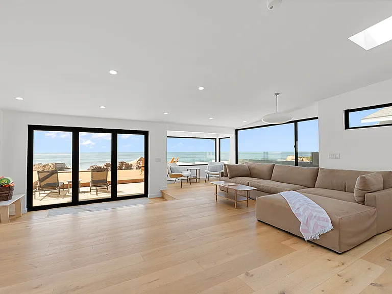 2988 Solimar Beach Dr — Photo 11