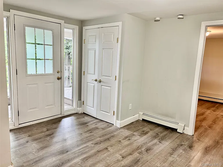 108 Old Country Rd — Photo 3