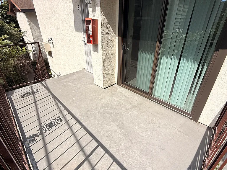1620 Park Ave #6 — Photo 4