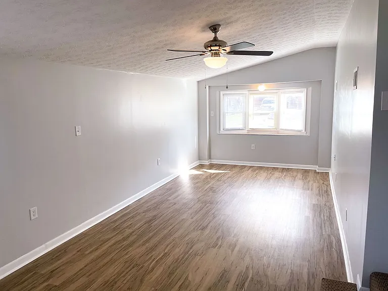 3861 Darlene Dr — Photo 15