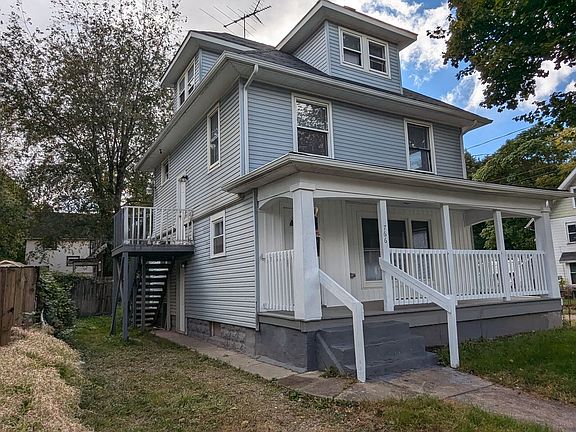 3rd image of 766 Hazel St Unit 1