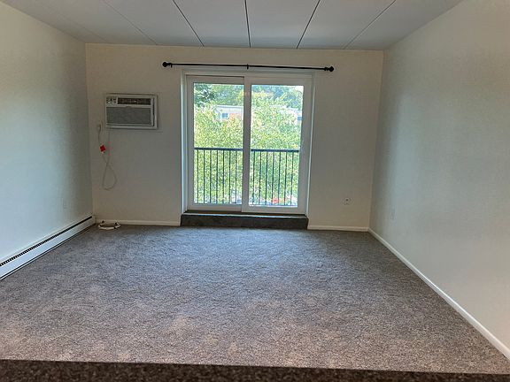 Living room from coming in the front door