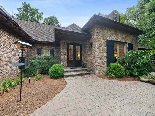105 Botanical Way, Chapel Hill, NC 27517