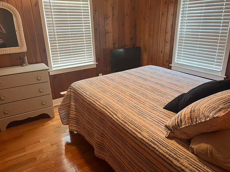 Bedroom #1