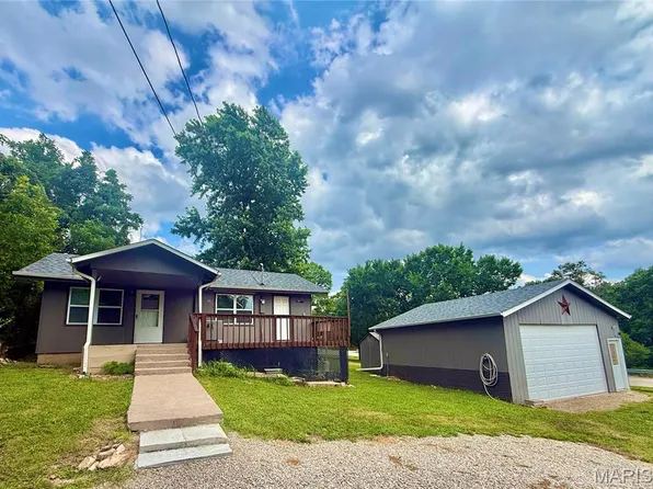 86 Court Ave, Camdenton, MO 65020