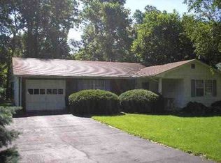 86 Heritage Dr, Terre Haute, IN 47803