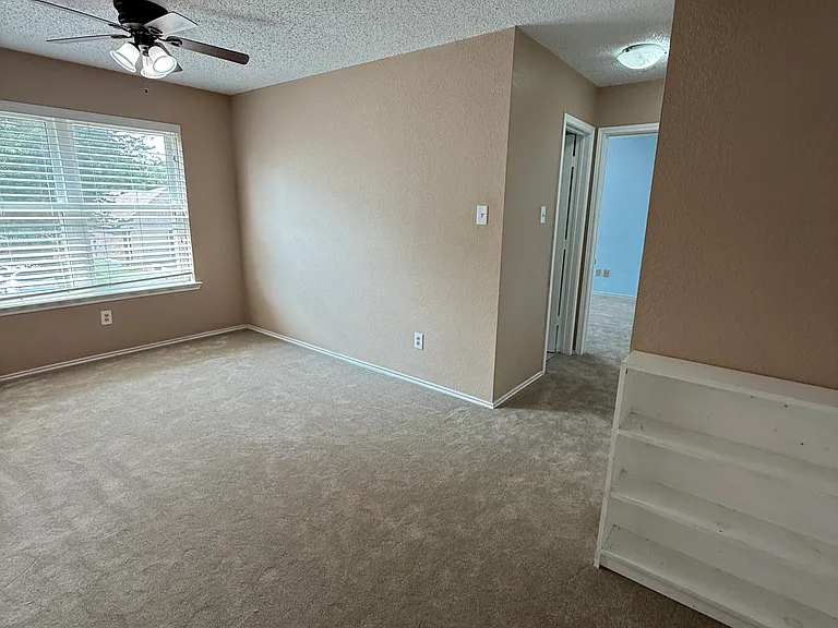 2210 Crystal Creek Ln — Photo 22