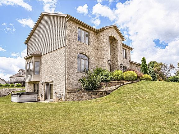 3rd image of 1021 Innisbrook Dr
