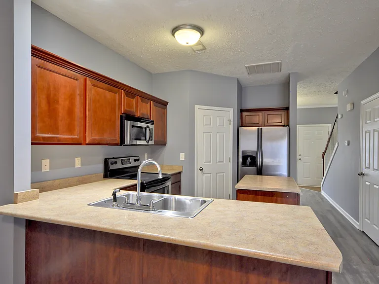 70 John Sevier Ave — Photo 14