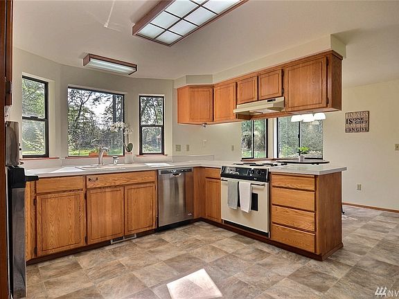 4th image of 6002 30th St NW