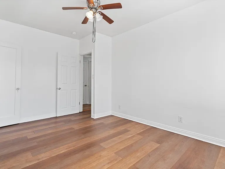 6403 1/2 S Vermont Ave #2 — Photo 6