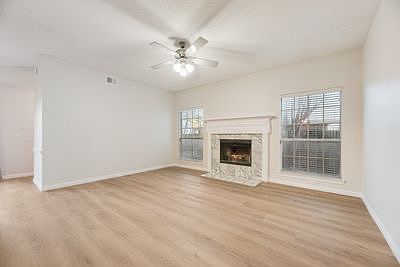 4th image of 1507 Lakeshore Dr