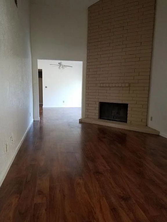 2 bed, 1200 sqft, $1,700 — Photo 3