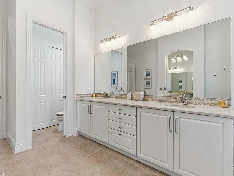 18610 Verona Lago Dr — Photo 21