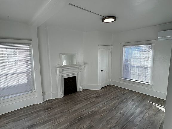 4th image of 1218 N Clarkson St APT 5