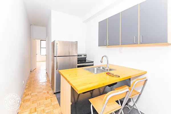 Rented by MySpaceNYC | media 11