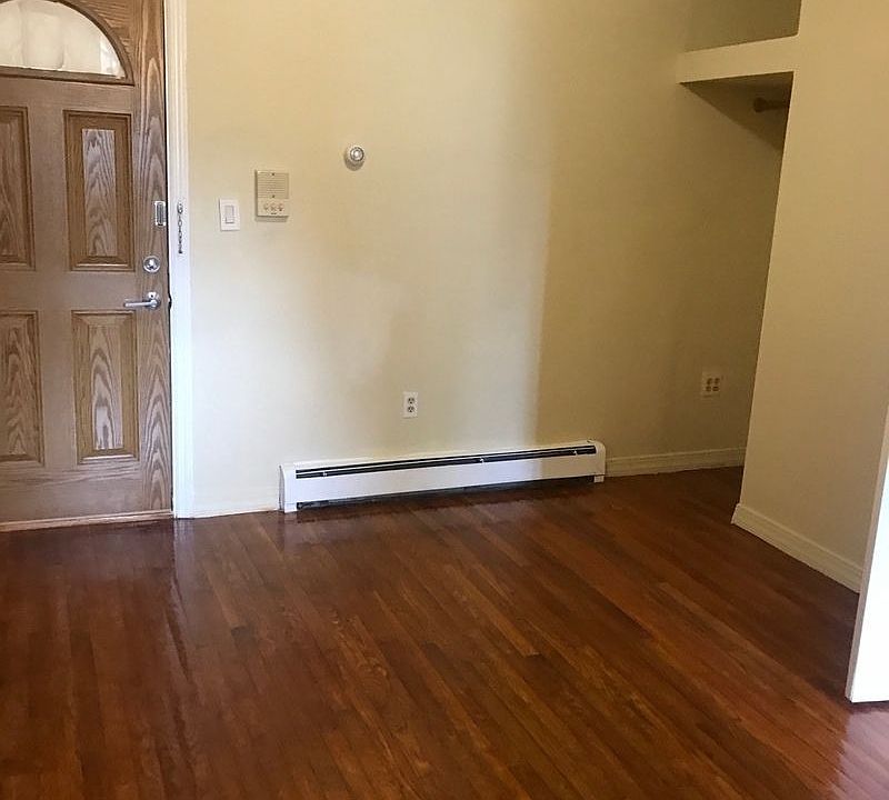 2nd image of 43-16 Greenpoint Ave #2R