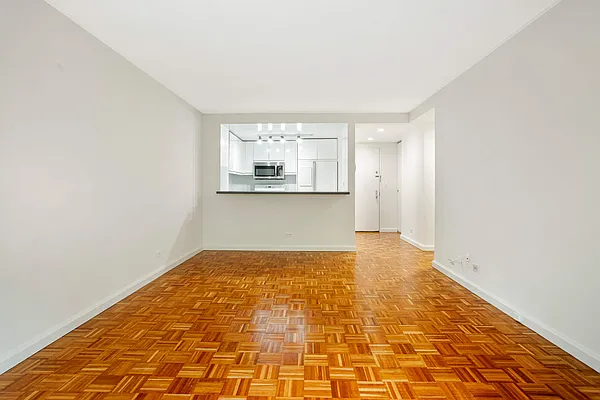 Rented by Compass | media 9