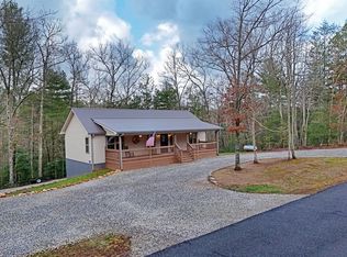 25 Gold Nugget Ln, Blairsville, GA 30512