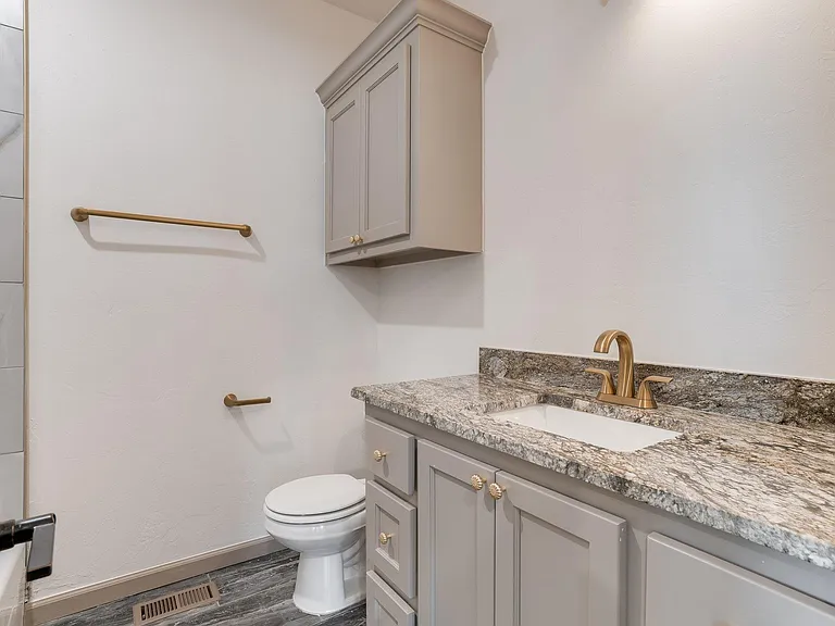 2506 N Douglas Ave — Photo 44