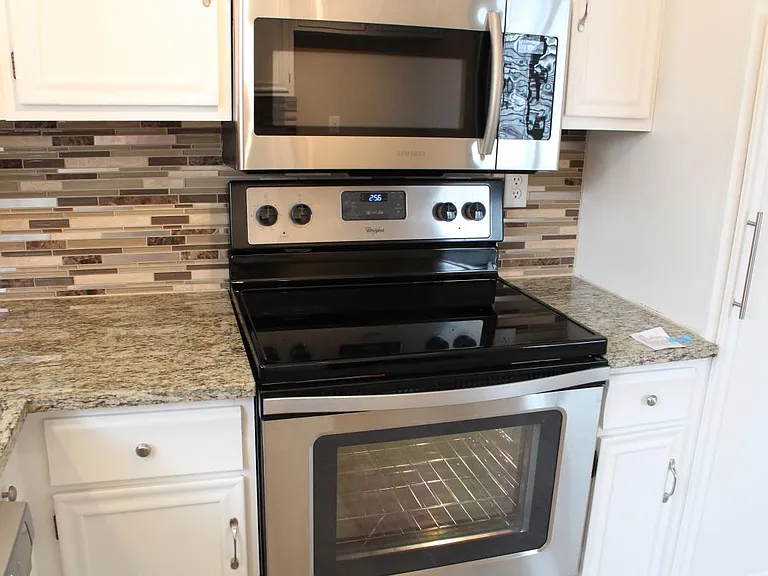 7690 Old Foxe Ct — Photo 2