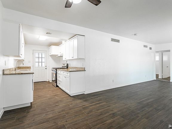 3rd image of 1910 W 18th St