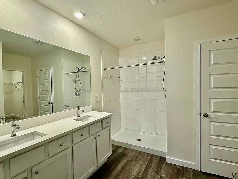17205 Barnwood Pl — Photo 23
