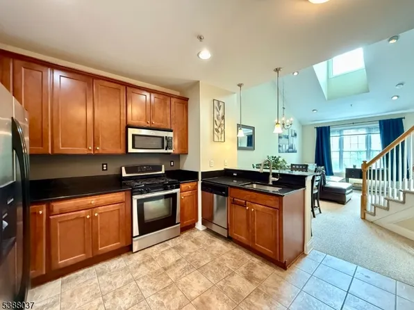 6402 Brookhaven Ct #6402, Riverdale Boro, NJ 07457