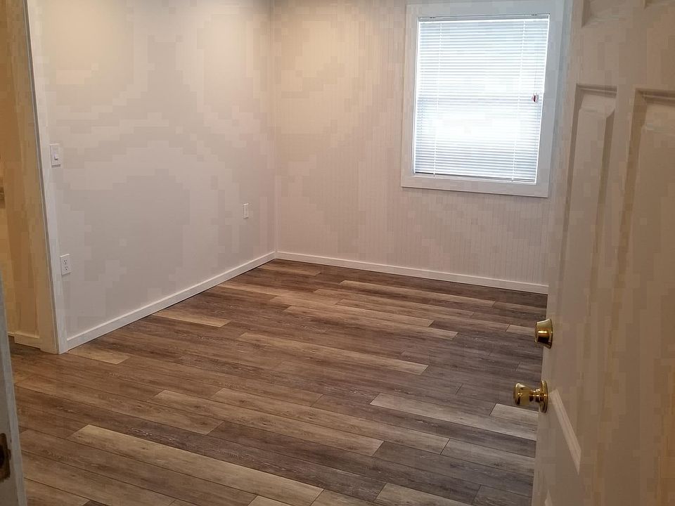 1st image of 127 5th Ave W APT 2