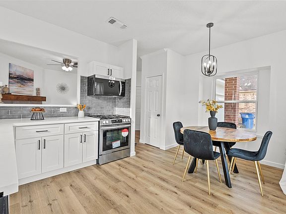 4th image of 617 Prairie Ln