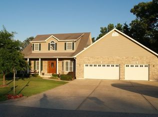 1302 Spruce Ct, Foristell, MO 63348