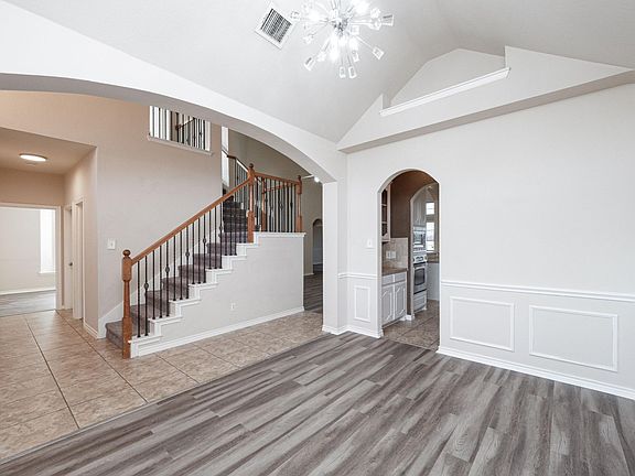 4th image of 11208 Whispering Brook Ln
