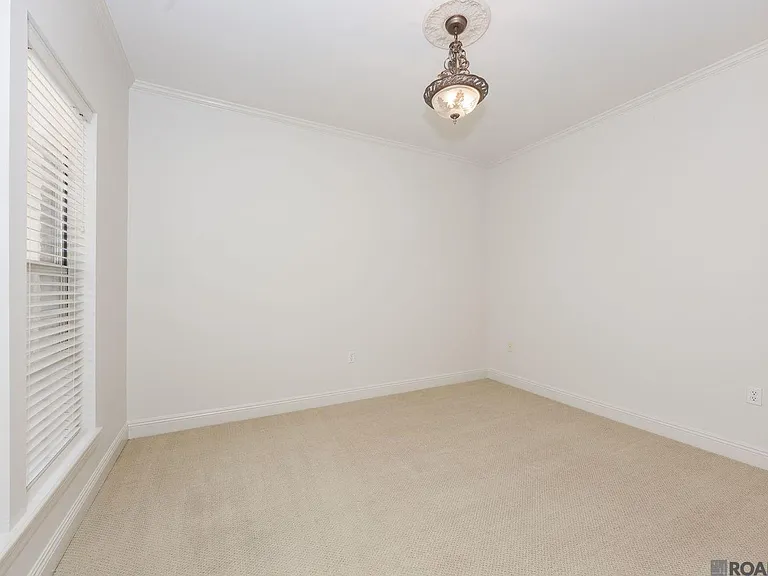 1738 Great Oak Dr — Photo 17