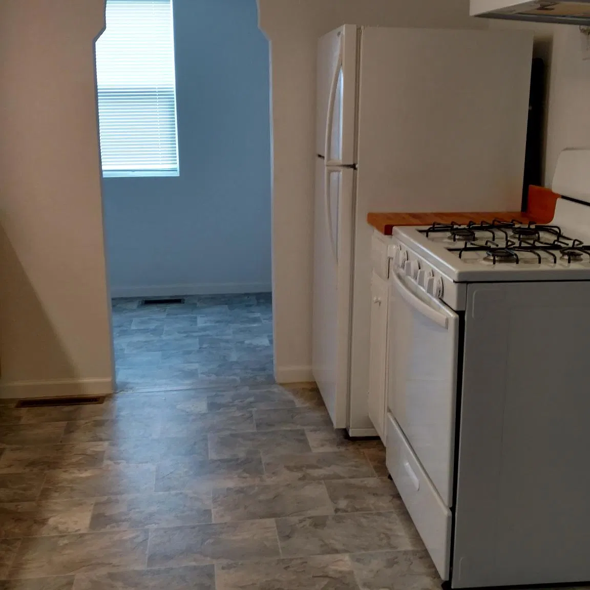 1 bed, 660 sqft, $950 — Photo 2