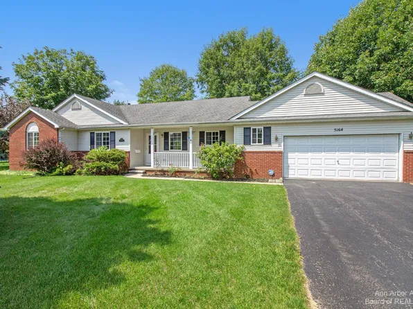 5164 Scheuners Way, Howell, MI 48843